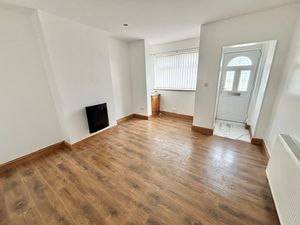 Lounge- click for photo gallery